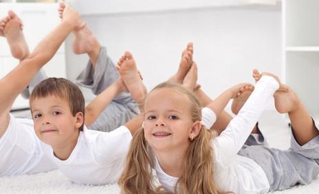 Barnens gymnastik: de grundläggande reglerna för gymnastik