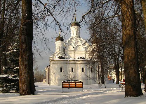 Livets treenighetskyrka, som ger på Sparrow Hills. Det Heliga Livets Kyrka-Ge Treenighet