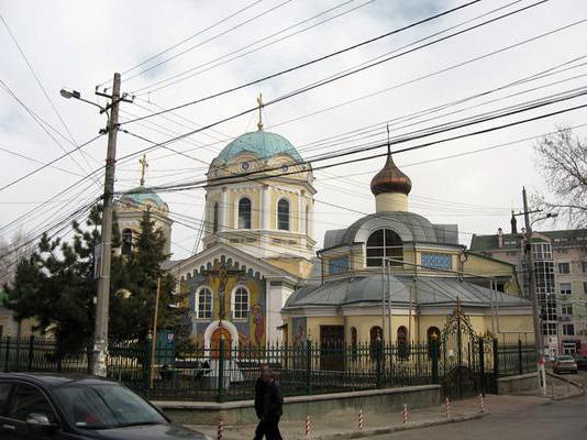 Holy Trinity Cathedral (Simferopol): historia, beskrivning, foto, adress
