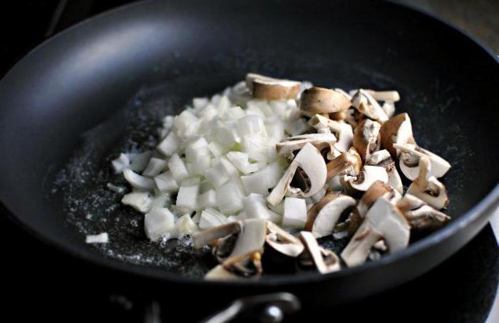 risotto med mushrooms och grädde