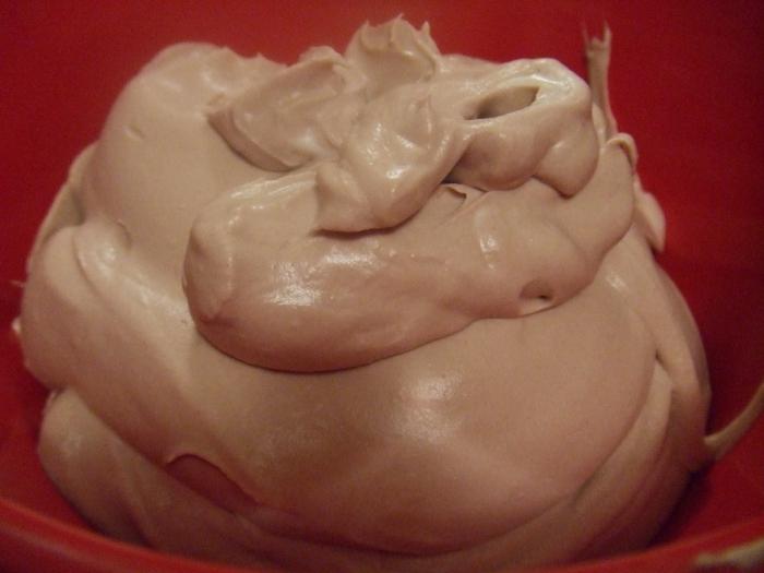 Cream cream för tårta: fyra olika recept