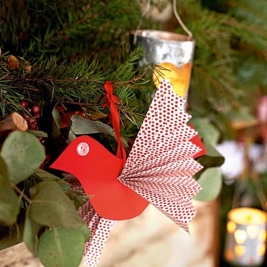 Toy på julgran: vi skapar egna dekorationer
