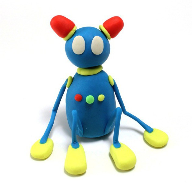 Robot från plasticine: hur man gör en leksak med egna händer
