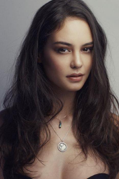 Courtney Eaton