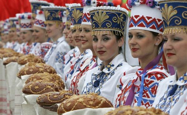 Ryssland och Vitryssland markerar dagen för enheternas folk