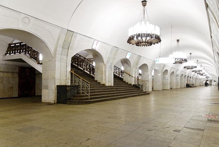 tunnelbana Pushkinskaya, Moskva