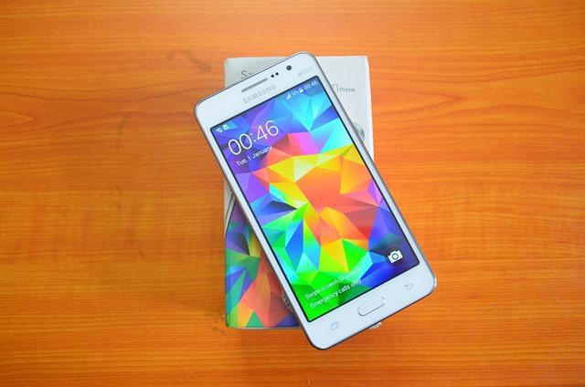 Smartphone Samsung Galaxy Grand Prime SM-G530H: recensioner, beskrivningar och funktioner